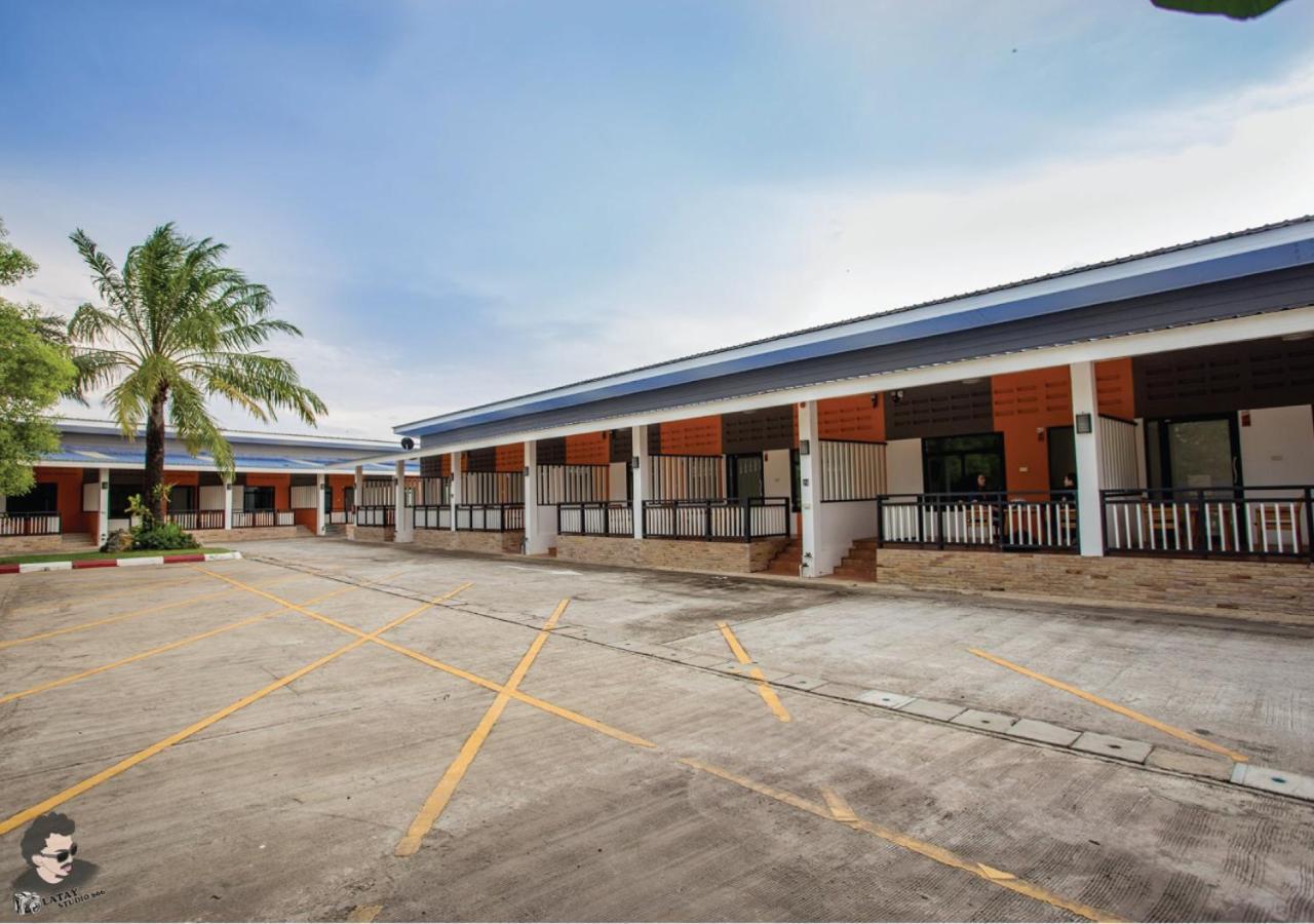 Staychill Resort Uttaradit Kültér fotó